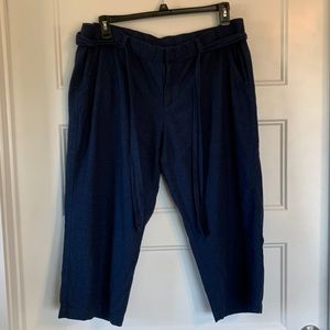 Liz Claiborne linen Office Wear Navy capris Size XL